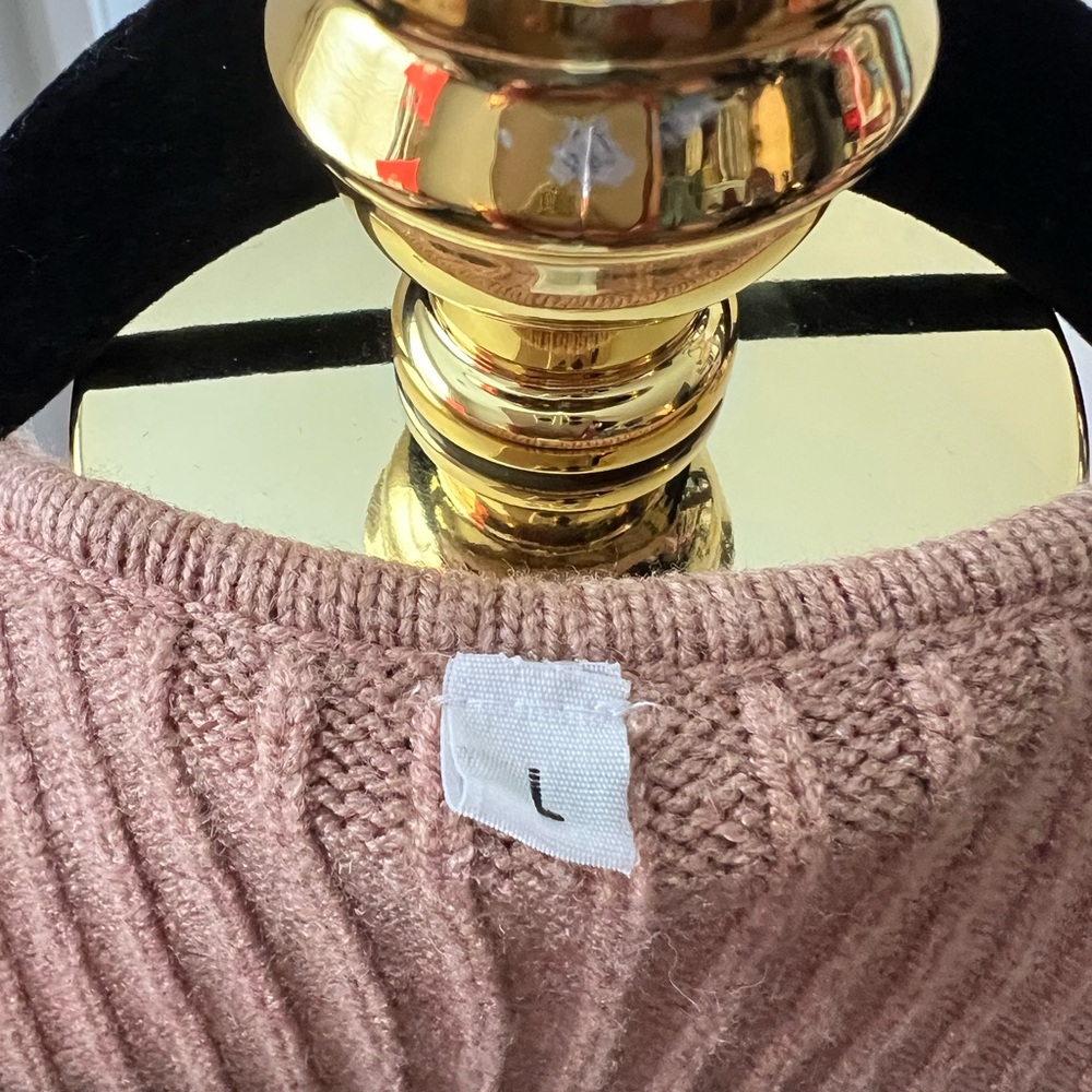 Elegant Tan Ribbed Knit Dress - Picture 6 of 6